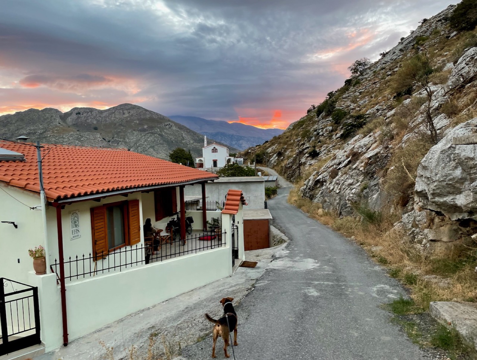 Efis House at dusk